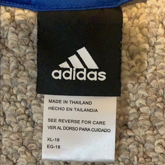 youth XL sweatshirt - Picture 2 of 3